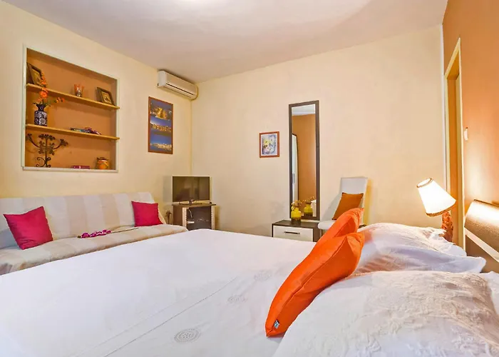 Tragos In - Mittel-dalmatien Гостьовий будинок