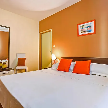 Tragos In - Mittel-dalmatien